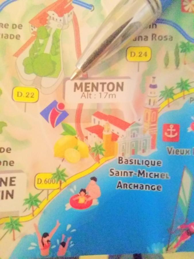 2 Pieces Idealement Placee Dans Le Centre מנטון מראה חיצוני תמונה